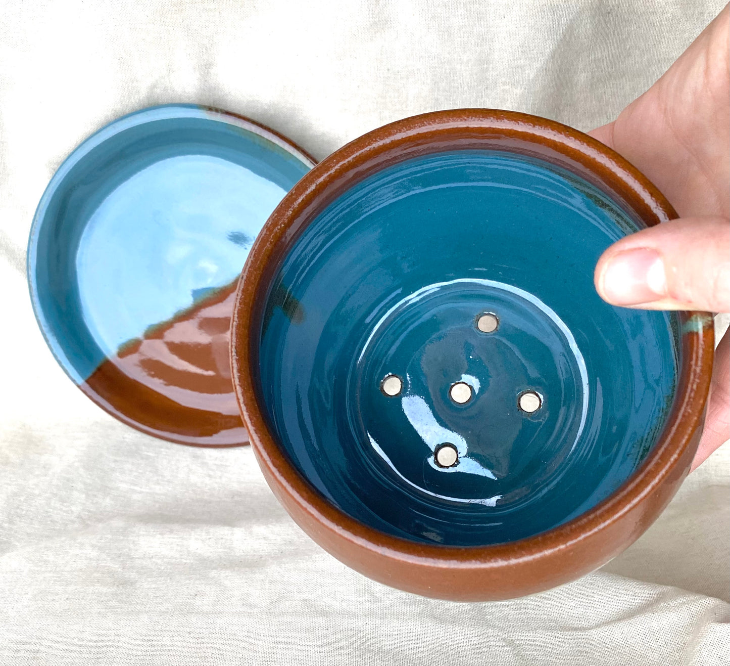 Planter (with drainage holes & plate)