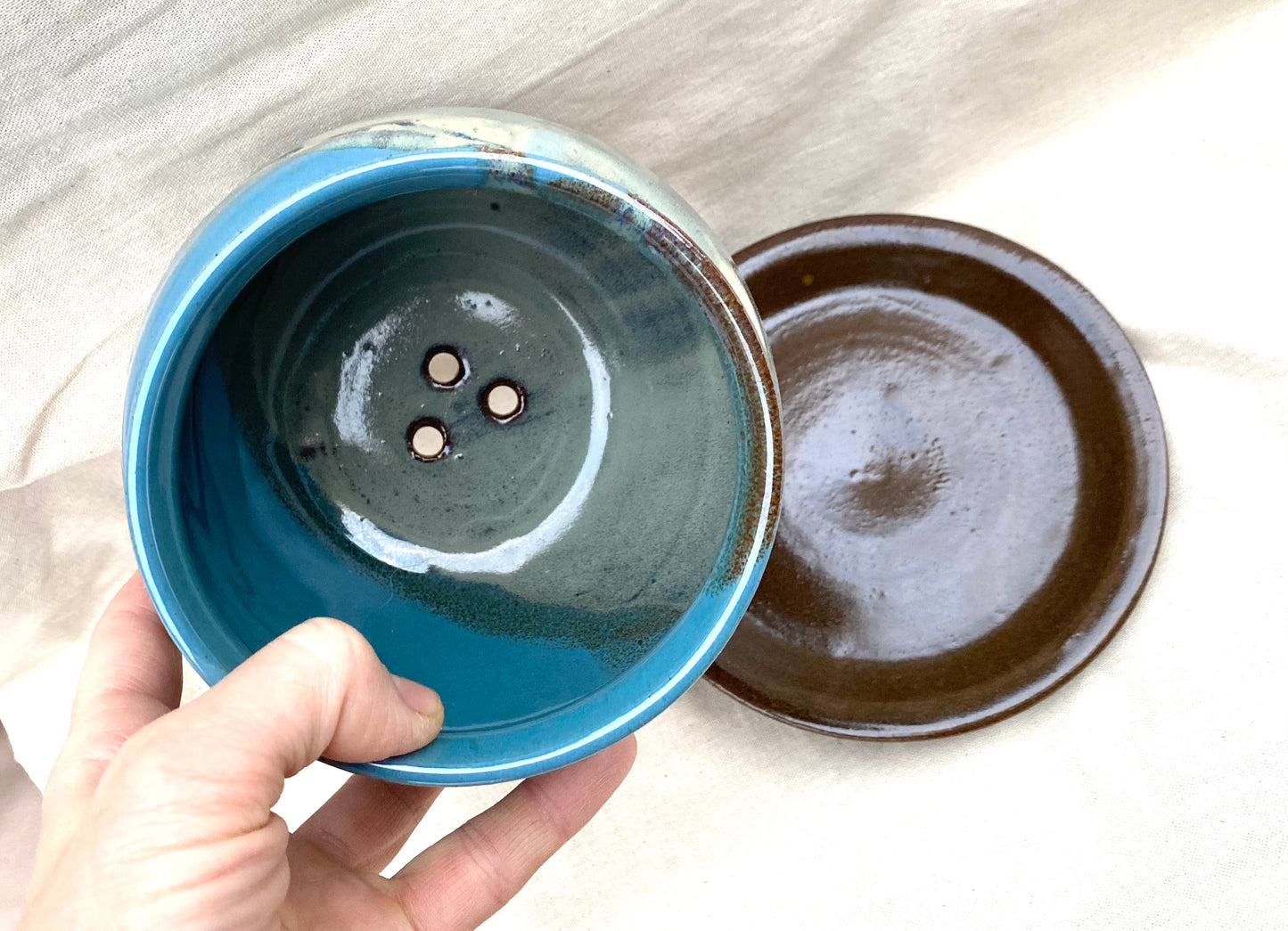 Planter (with drainage holes & plate)