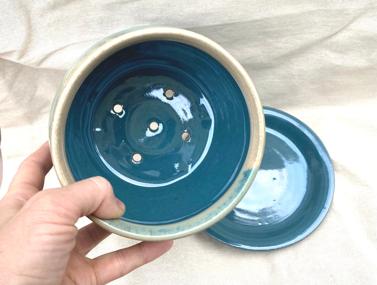 Planter (with drainage holes & plate)