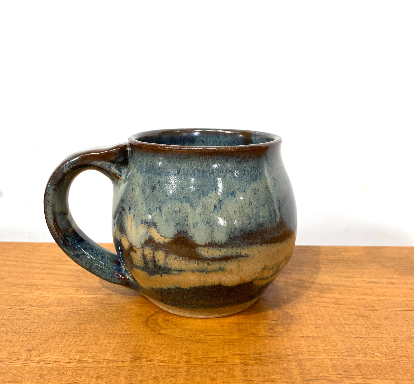 Medium Mug