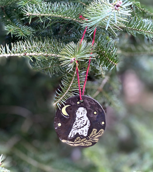 Snowy Owl Sgraffito Ornament